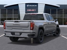 2026 GMC Sierra 1500 Crew Cab Standard