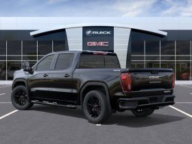 2026 GMC Sierra 1500 Crew Cab Short Box 4