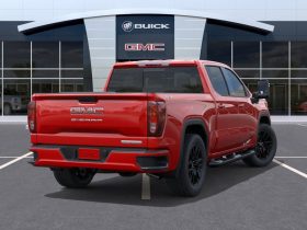 2026 GMC Sierra 1500 Crew Cab Short Box 4