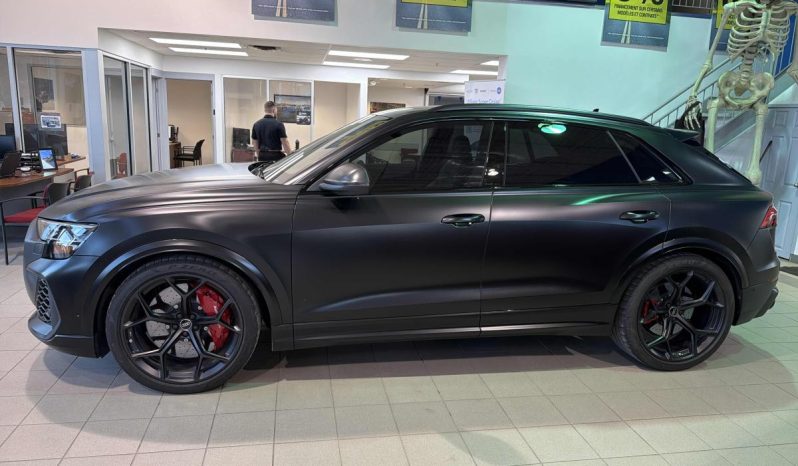 
								2025 Audi RS Q8 performance 4.0 TFSI quattro full									