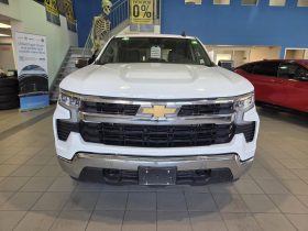 2025 Chevrolet Silverado 1500 Crew Cab Short Box 4