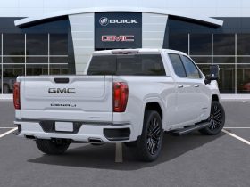 2026 GMC Sierra 1500 Crew Cab Standard