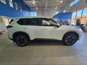2026 Nissan Rogue Awd Sv Moonroof